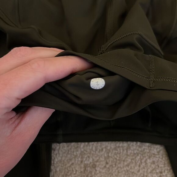 New Green Run Tight Lululemon 2 - Picture 3 of 4